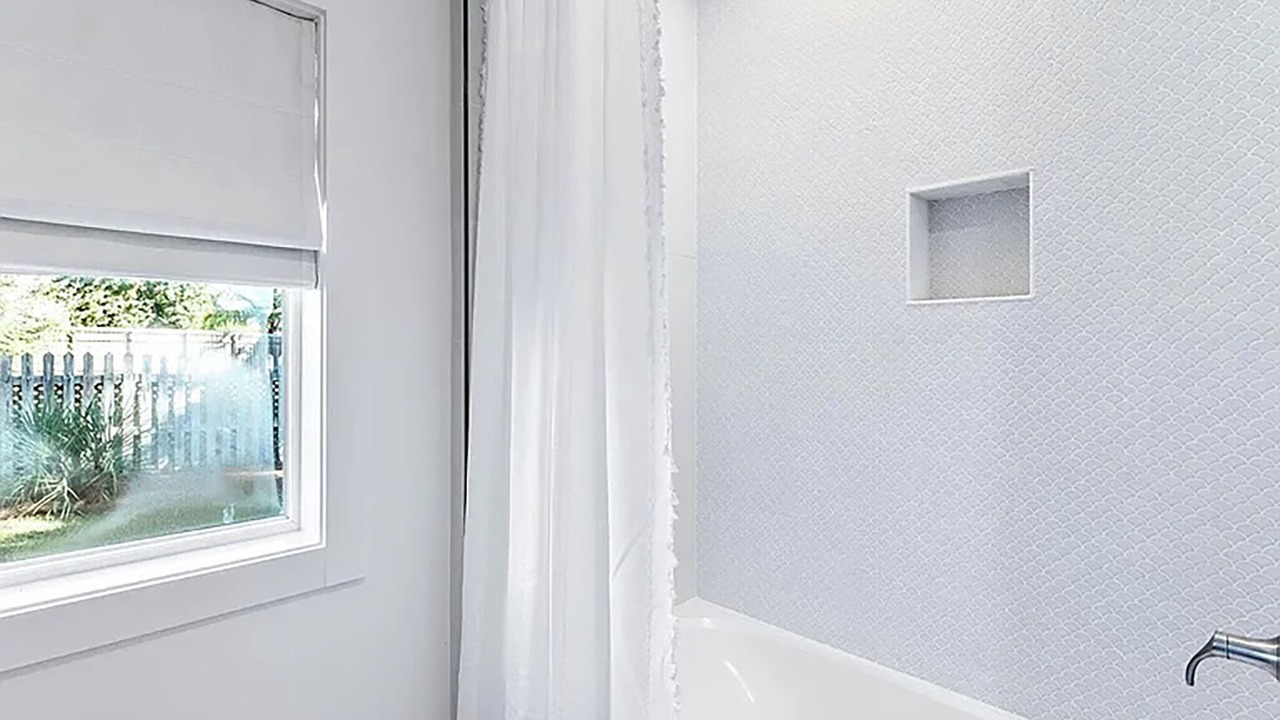 Photo of Bathroom in Gulfview Heights