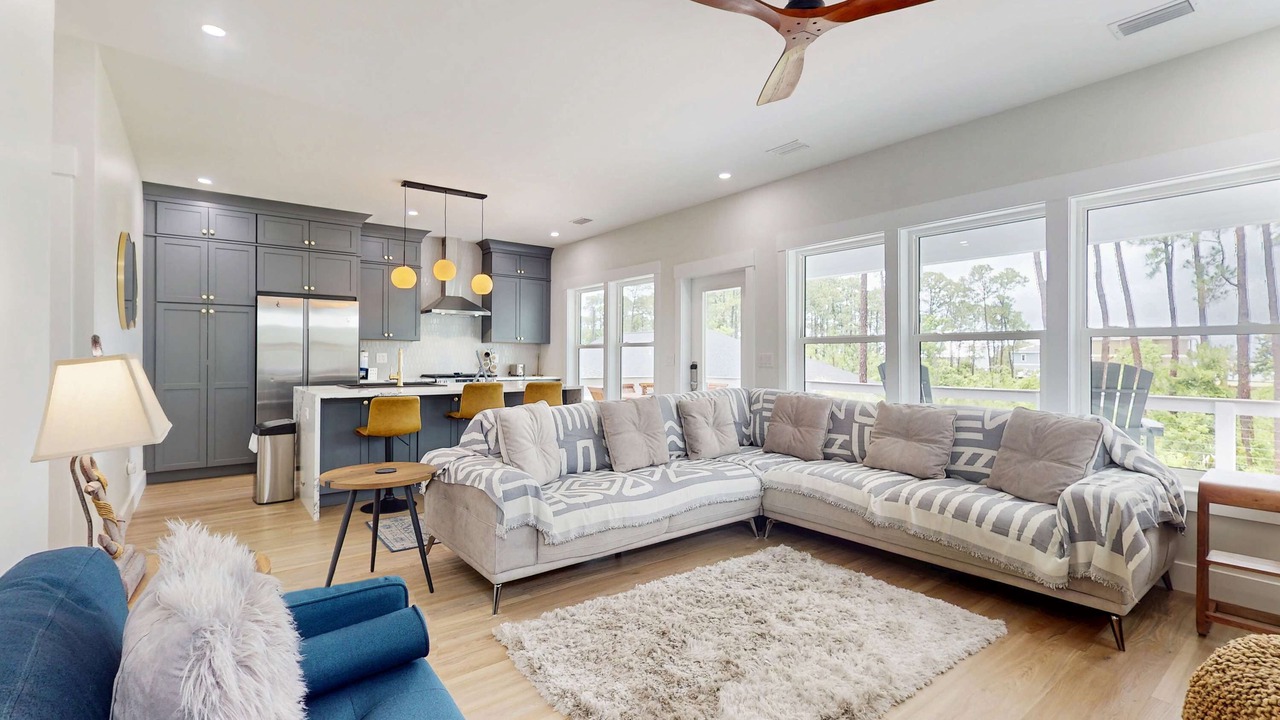 Photo of Livingroom in Oak Court