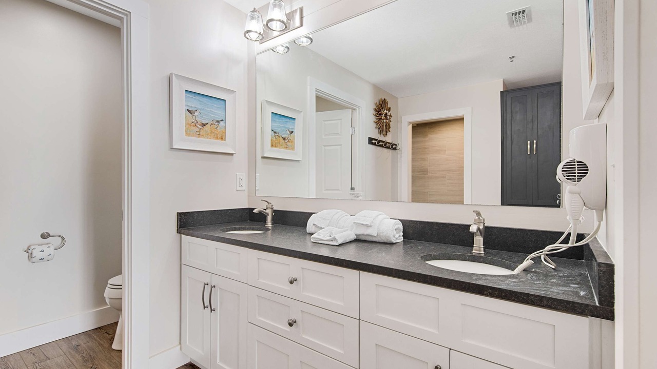 Photo of Bathroom in Thomas Drive