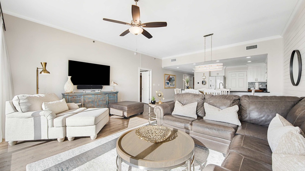 Photo of Livingroom in Thomas Drive