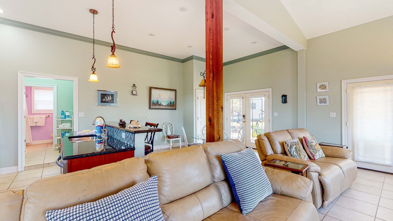 Photo of Livingroom in Port St. Joe