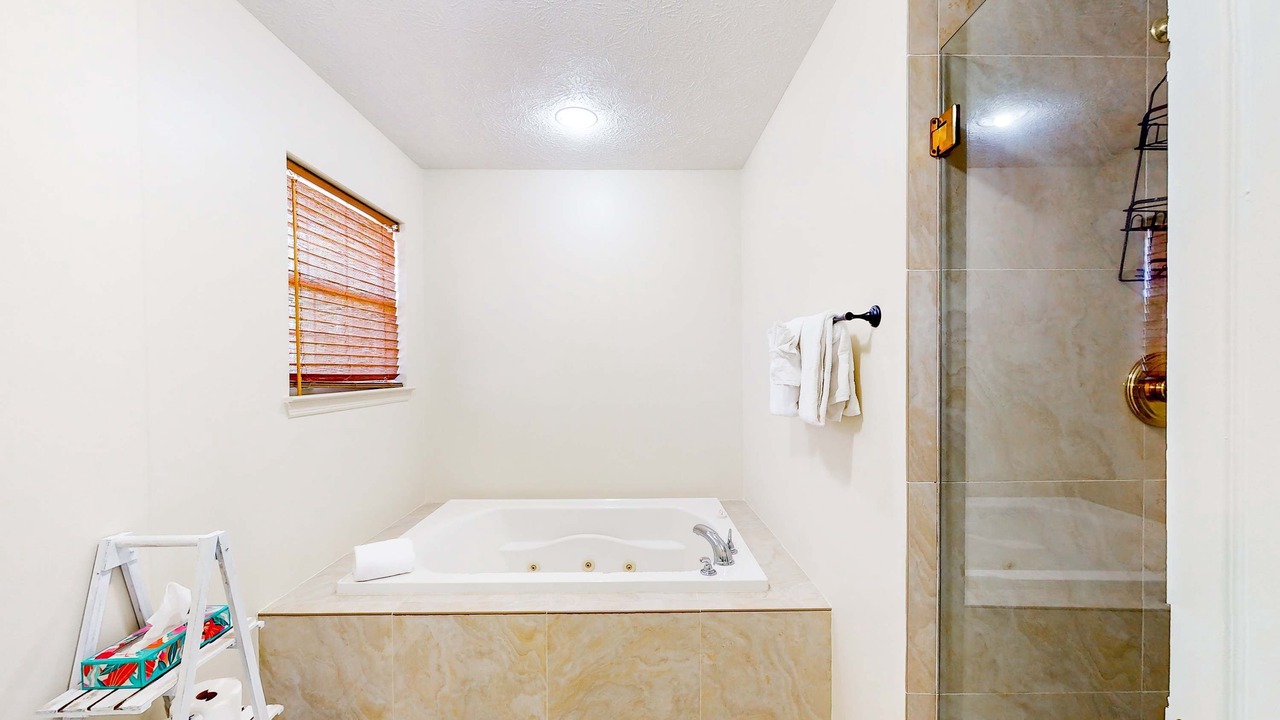 Photo of Bathroom in Thomas Drive