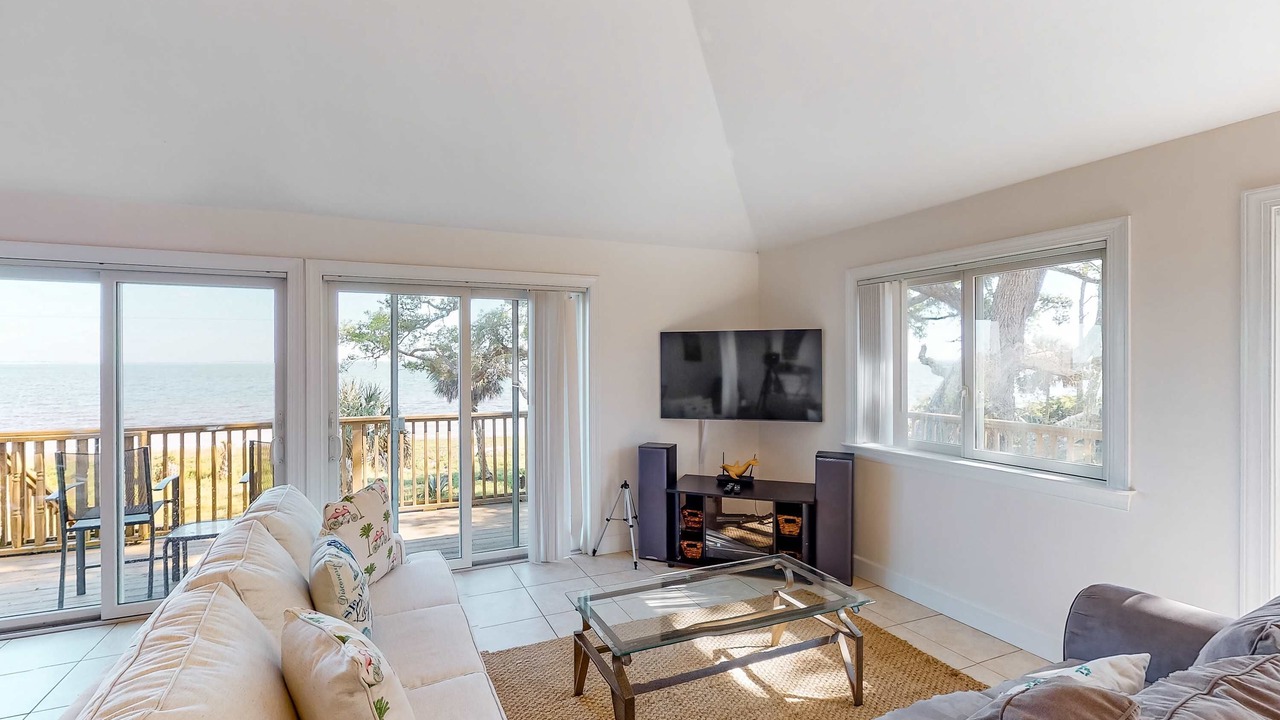 Photo of Livingroom in Eastpoint
