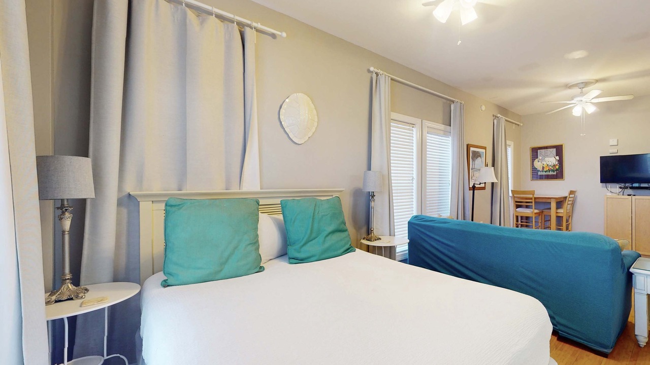 Photo of Bedroom in Seacrest Beach