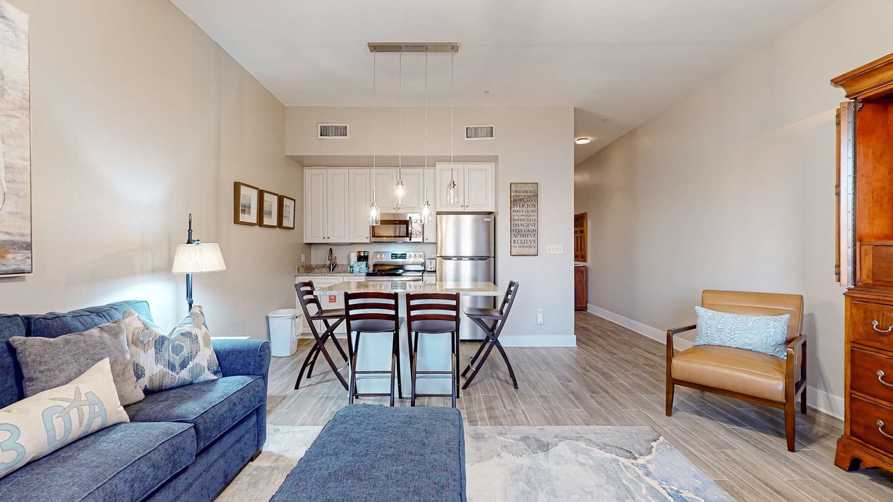 Photo of Livingroom in Gulf Place