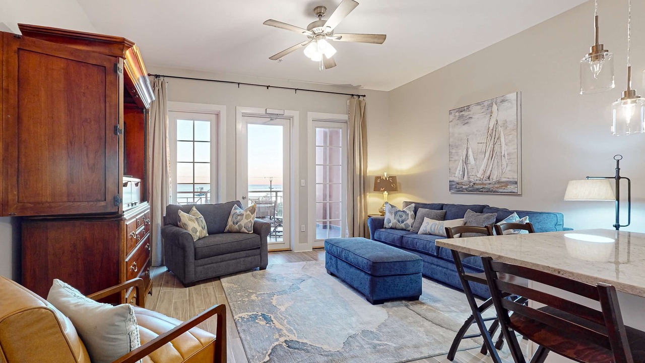 Photo of Livingroom in Gulf Place