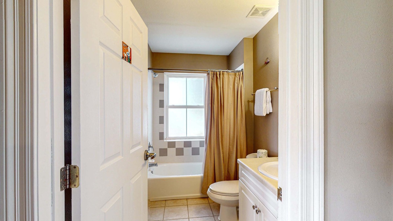 Photo of Bathroom in Gulf Place