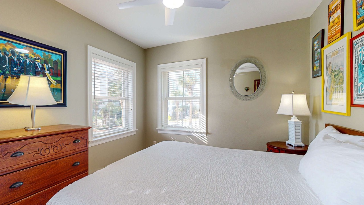 Photo of Bedroom in Gulf Place