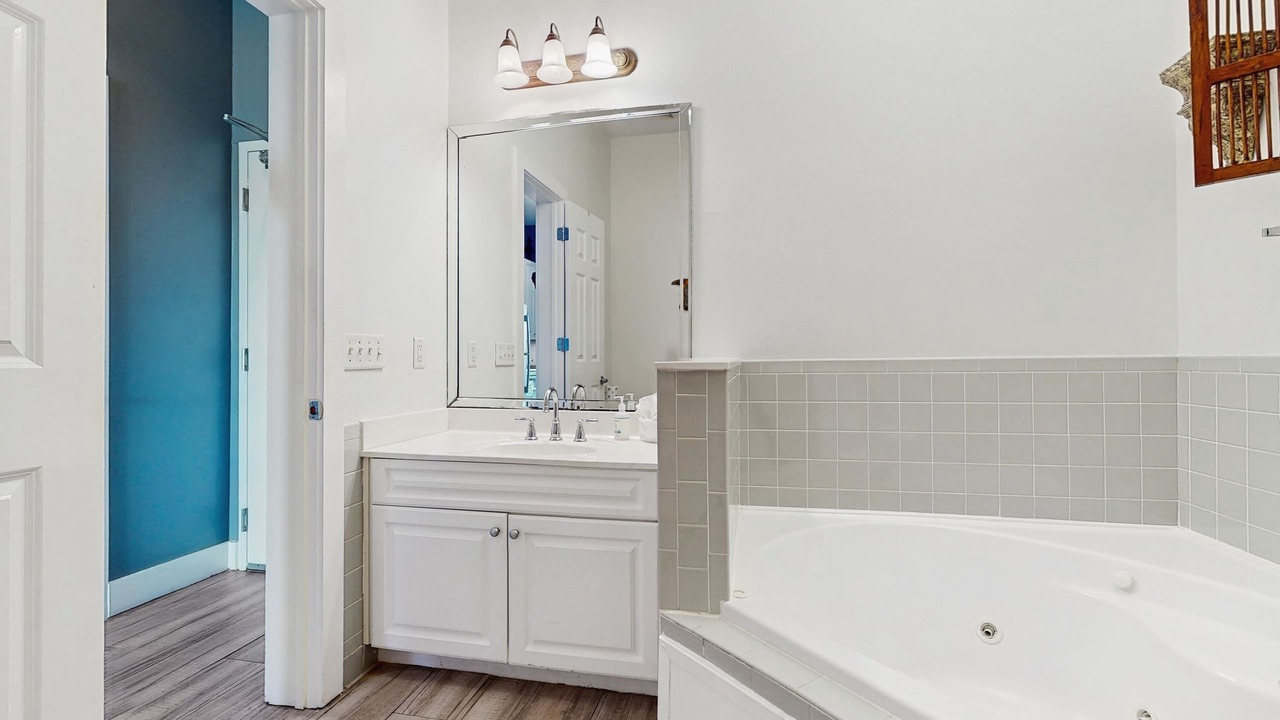 Photo of Bathroom in Gulf Place
