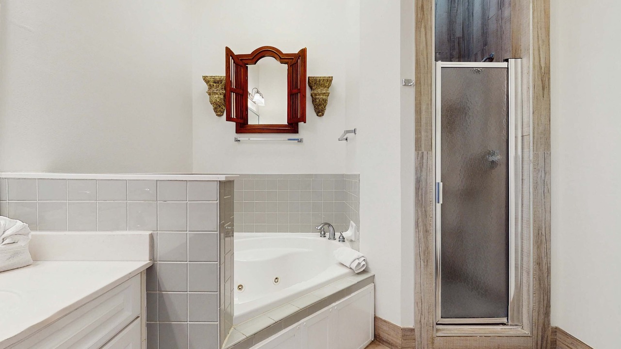 Photo of Bathroom in Gulf Place