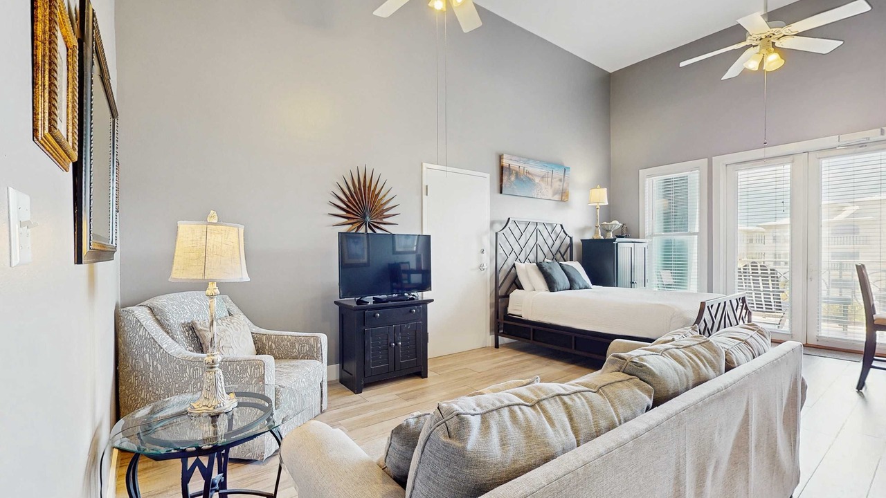 Photo of Bedroom in Gulf Place
