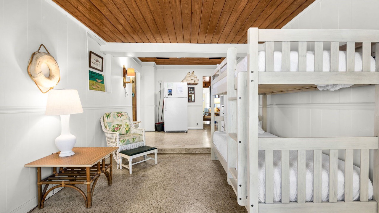 Photo of Bedroom in Bahama Beach