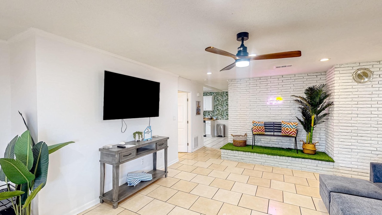 Photo of Livingroom in Bahama Beach