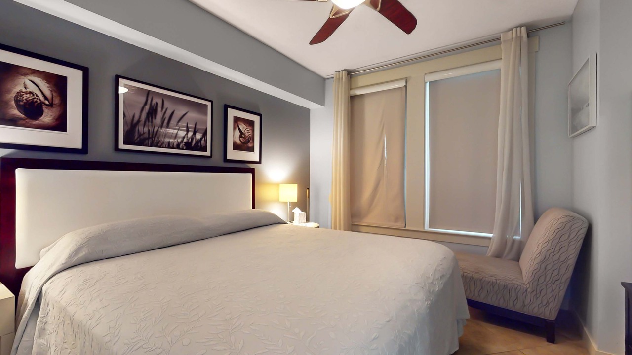 Photo of Bedroom in Baytowne Wharf