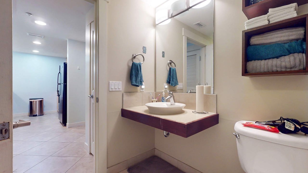 Photo of Bathroom in Baytowne Wharf