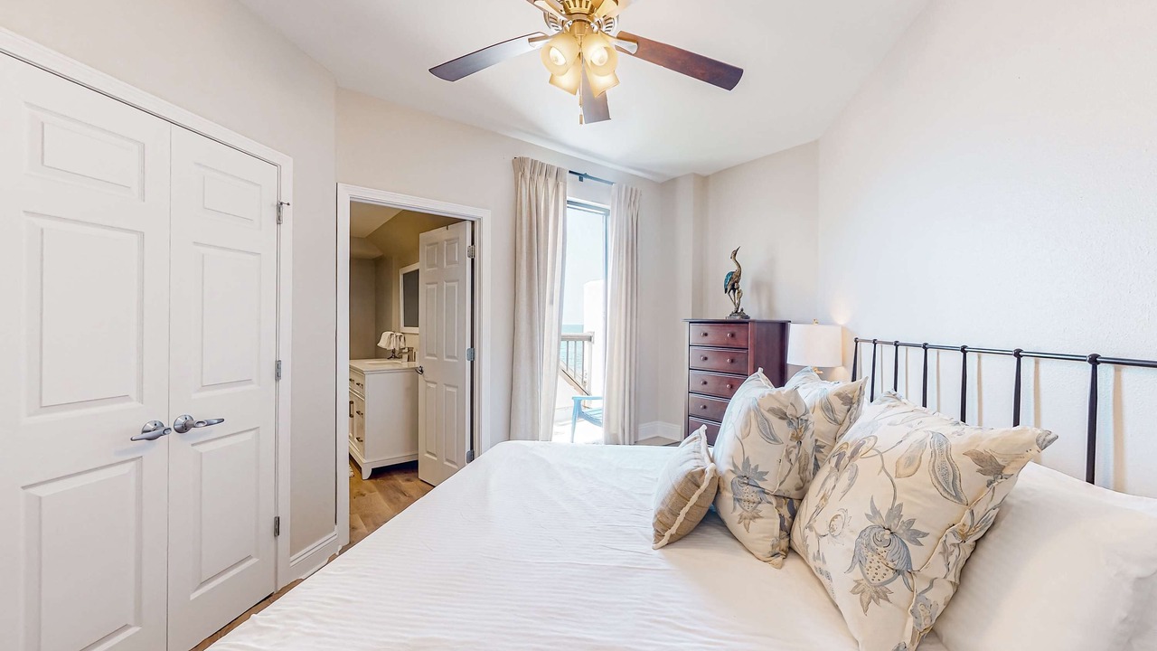 Photo of Bedroom in Mexico Beach