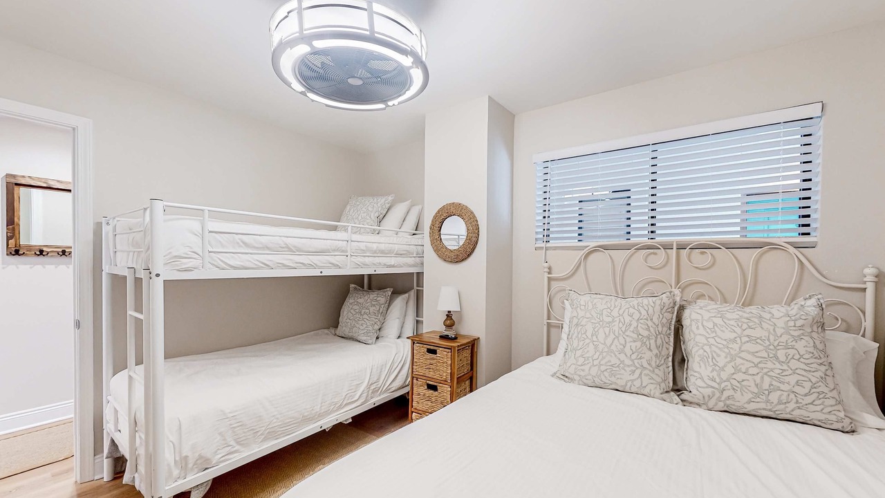 Photo of Bedroom in Mexico Beach
