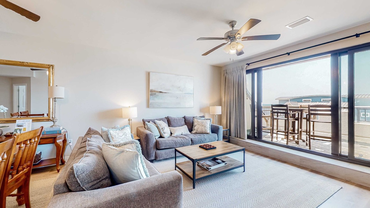 Photo of Livingroom in Mexico Beach
