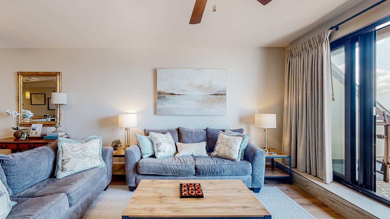 Photo of Livingroom in Mexico Beach