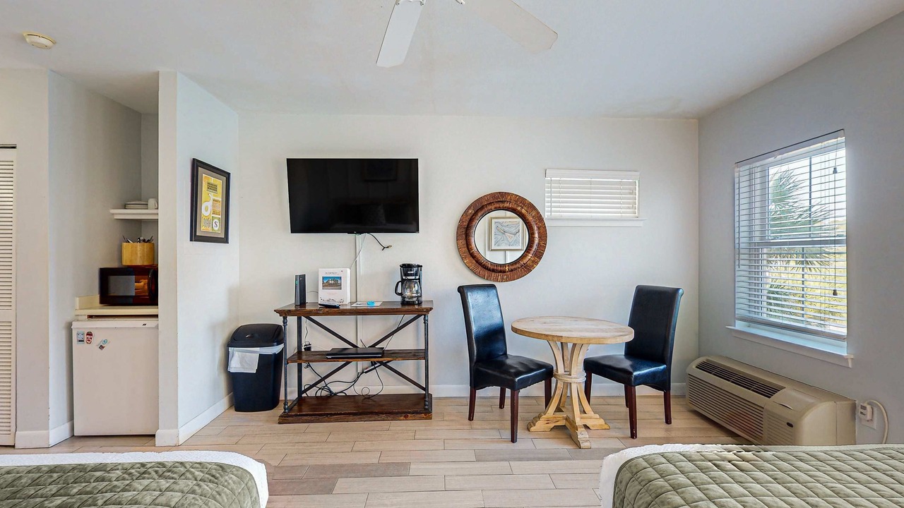 Photo of Bedroom in Gulf Place