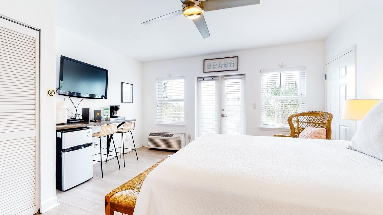 Photo of Bedroom in Gulf Place