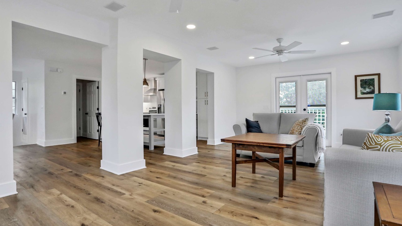 Photo of Livingroom in Gulfview Heights
