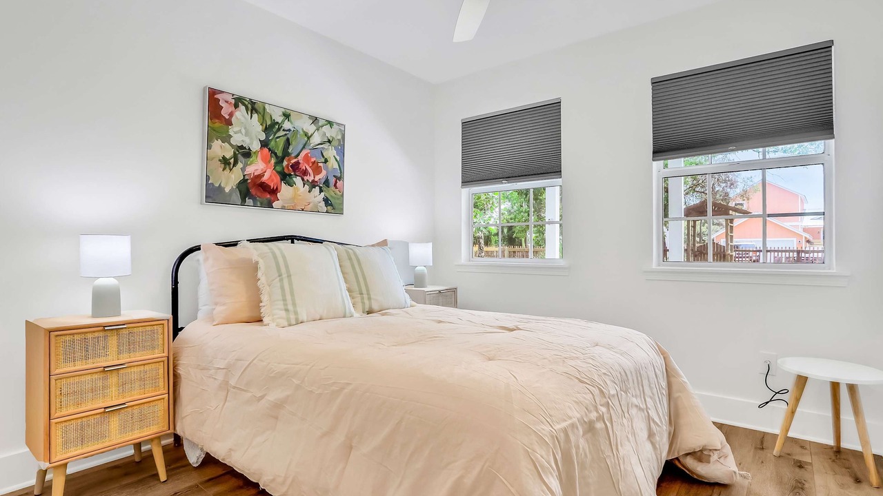 Photo of Bedroom in Gulfview Heights