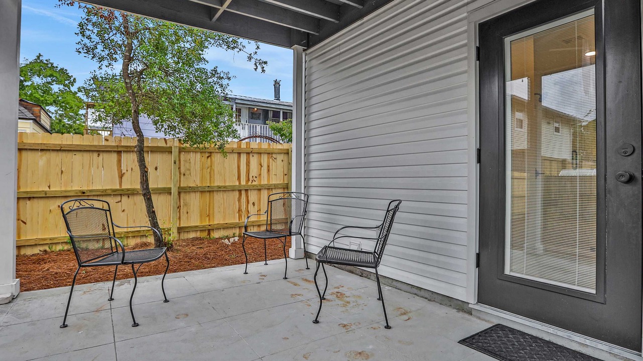 Photo of Patio Balcony in Gulfview Heights