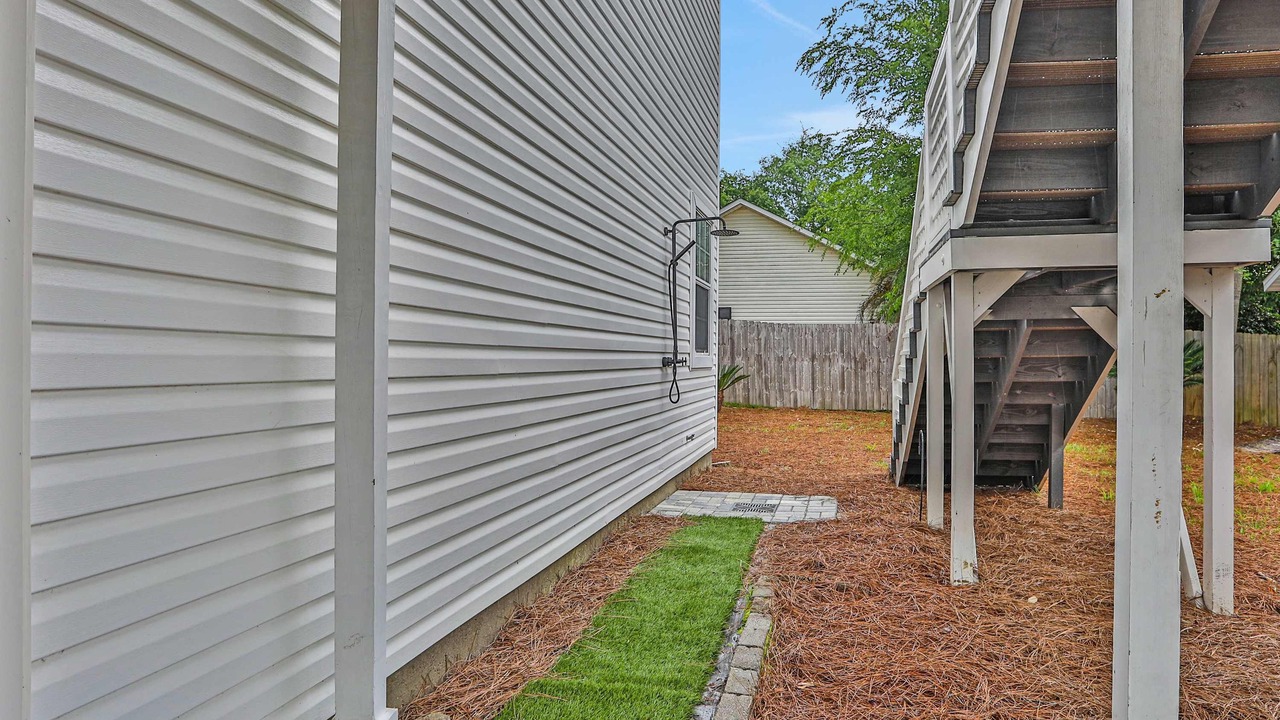 Photo of Outdoor in Gulfview Heights