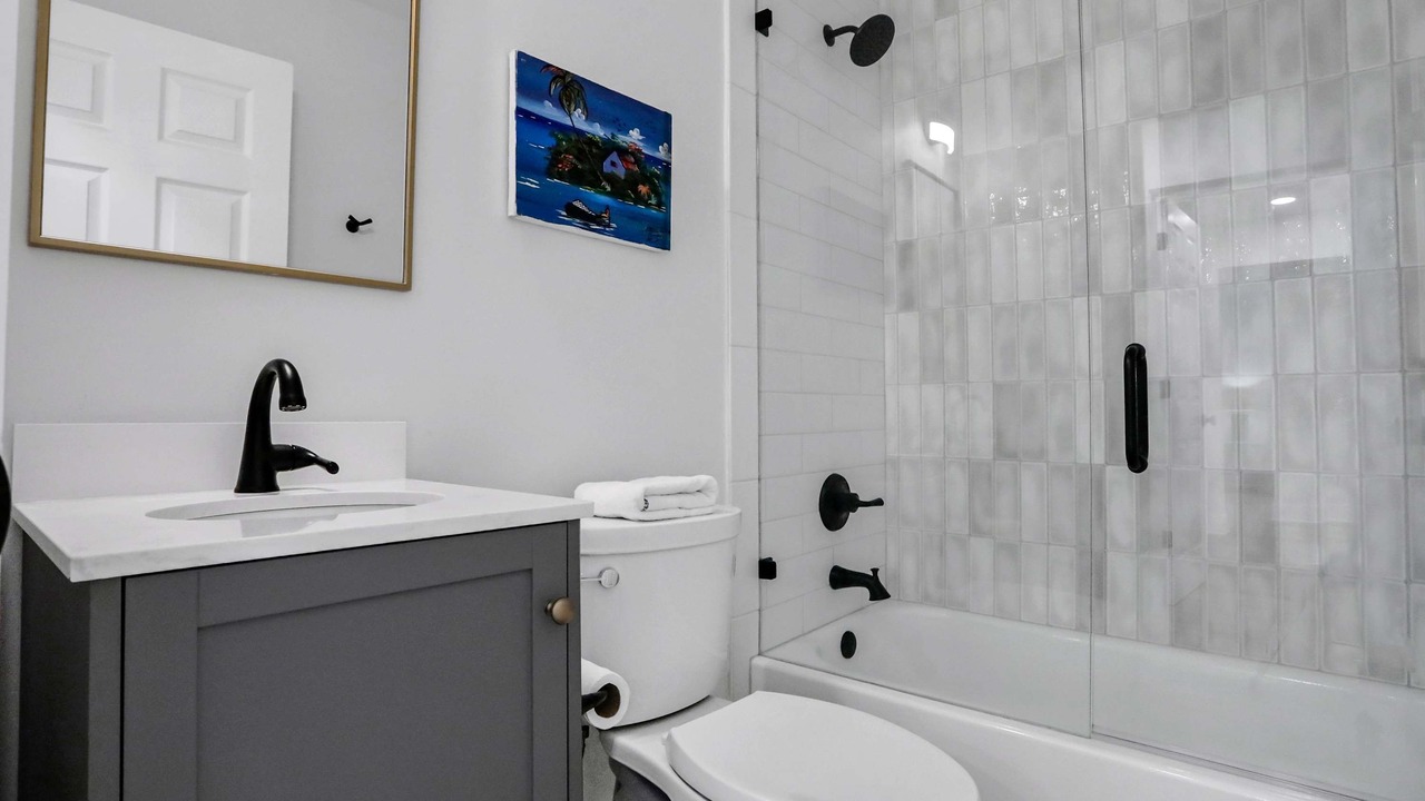Photo of Bathroom in Gulfview Heights
