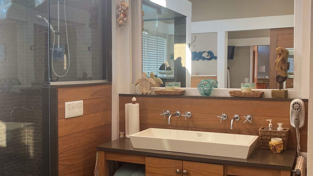 Photo of Bathroom in Carrabelle