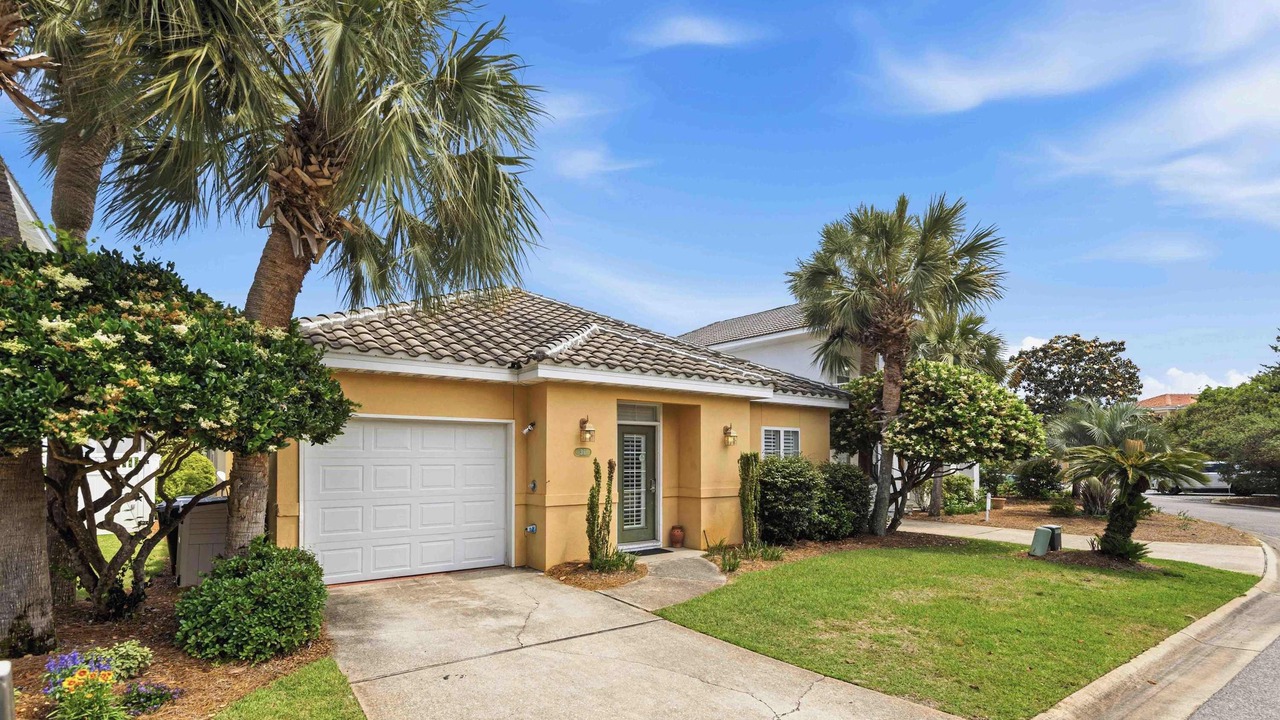 Photo of Outdoor in Emerald Waters Village