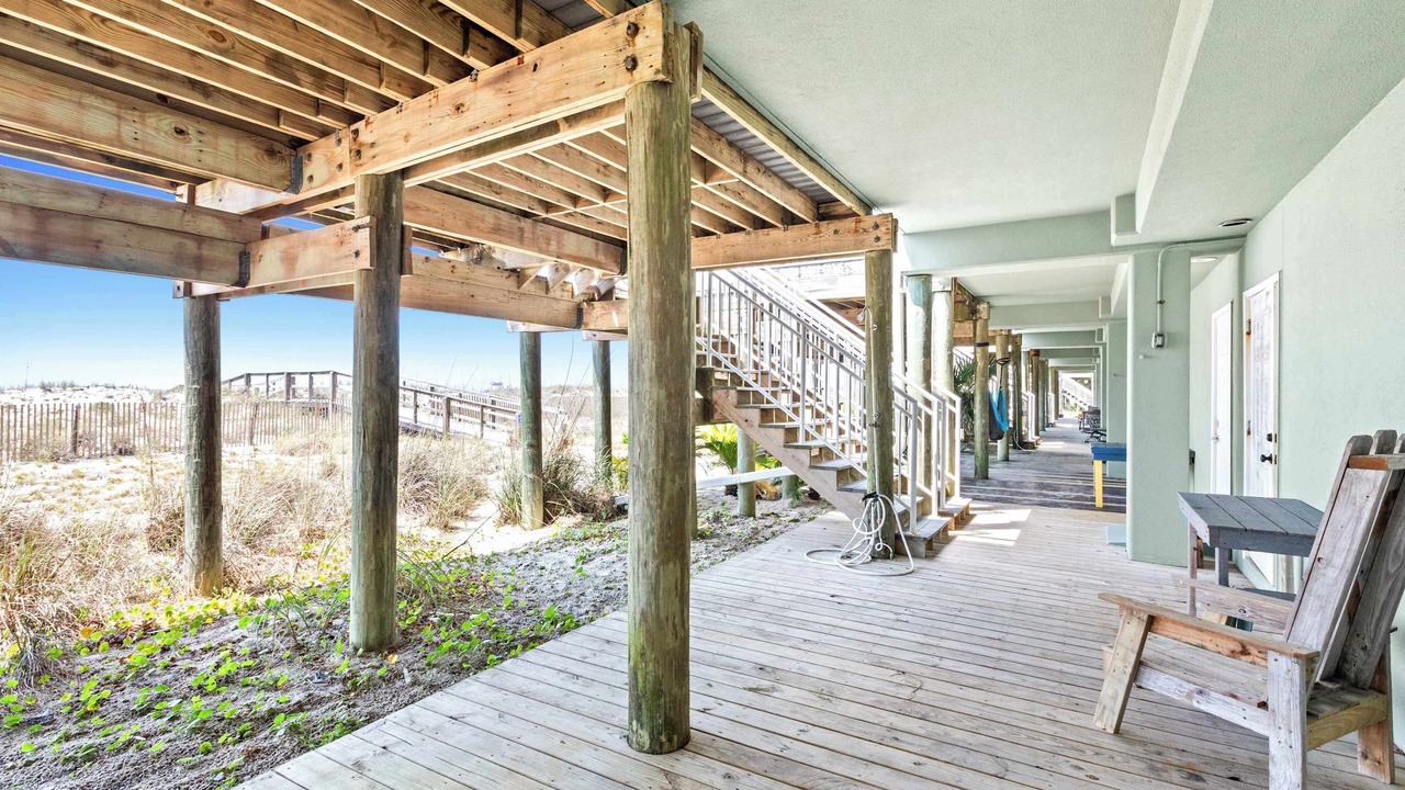 Photo of Patio Balcony in White Sands