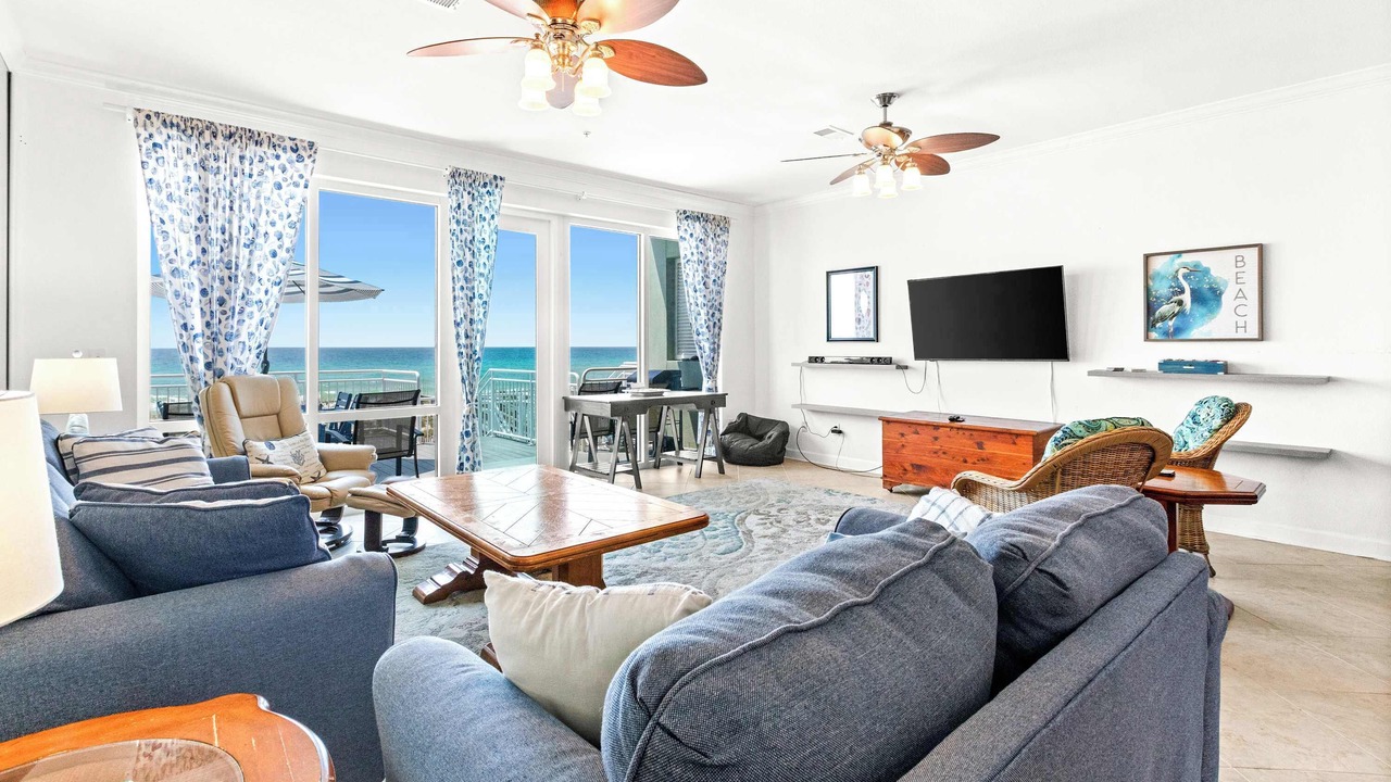 Photo of Livingroom in White Sands