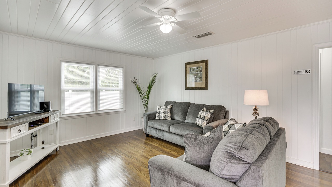 Photo of Livingroom in Thomasville