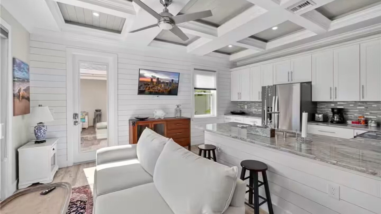 Photo of Livingroom in North River Shores