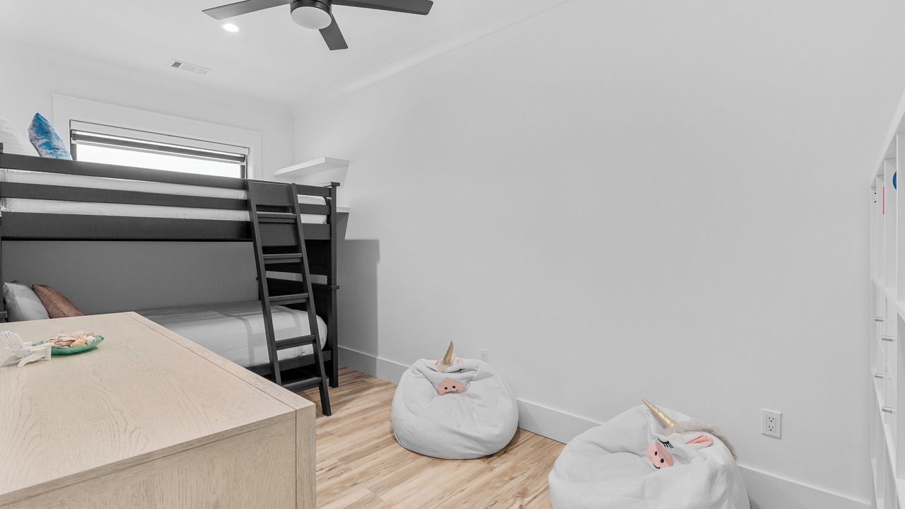 Photo of Bedroom in Gulfview Heights