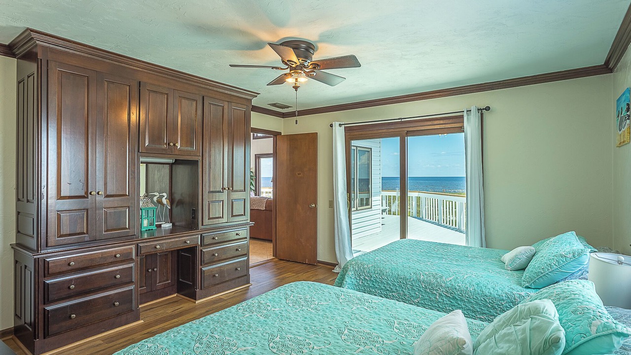 Photo of Bedroom in Alligator Point