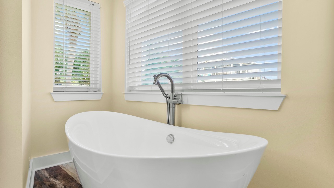 Photo of Bathroom in Crystal Beach