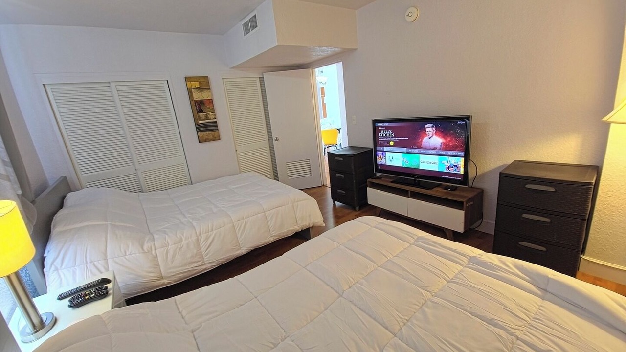 Photo of Bedroom in Hollywood South Central Beach