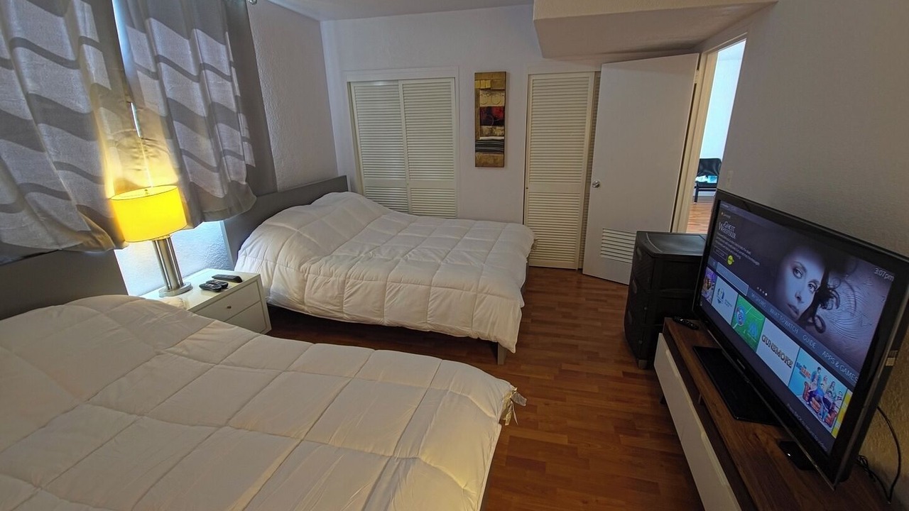 Photo of Bedroom in Hollywood South Central Beach
