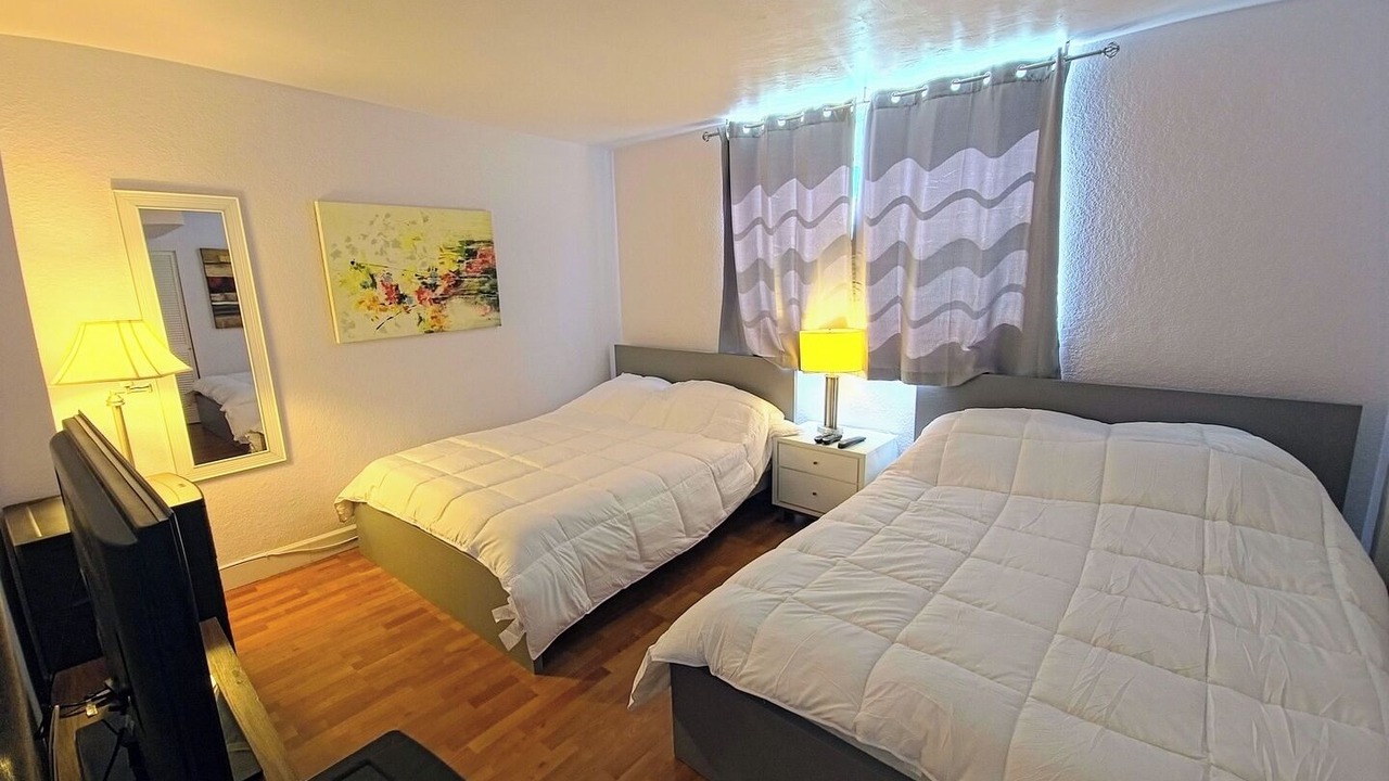 Photo of Bedroom in Hollywood South Central Beach