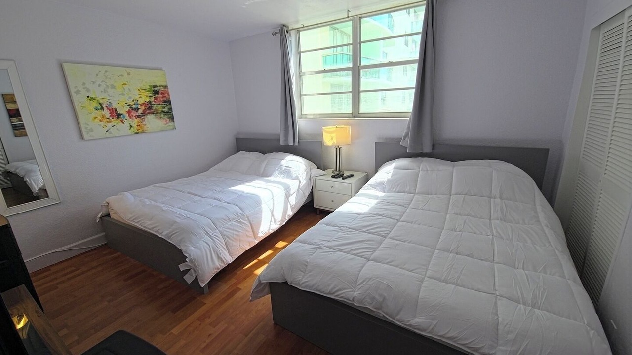 Photo of Bedroom in Hollywood South Central Beach