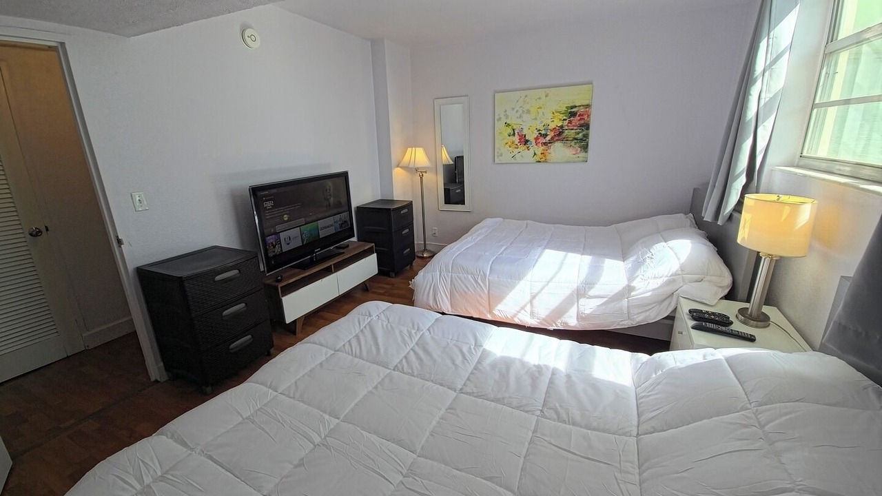 Photo of Bedroom in Hollywood South Central Beach