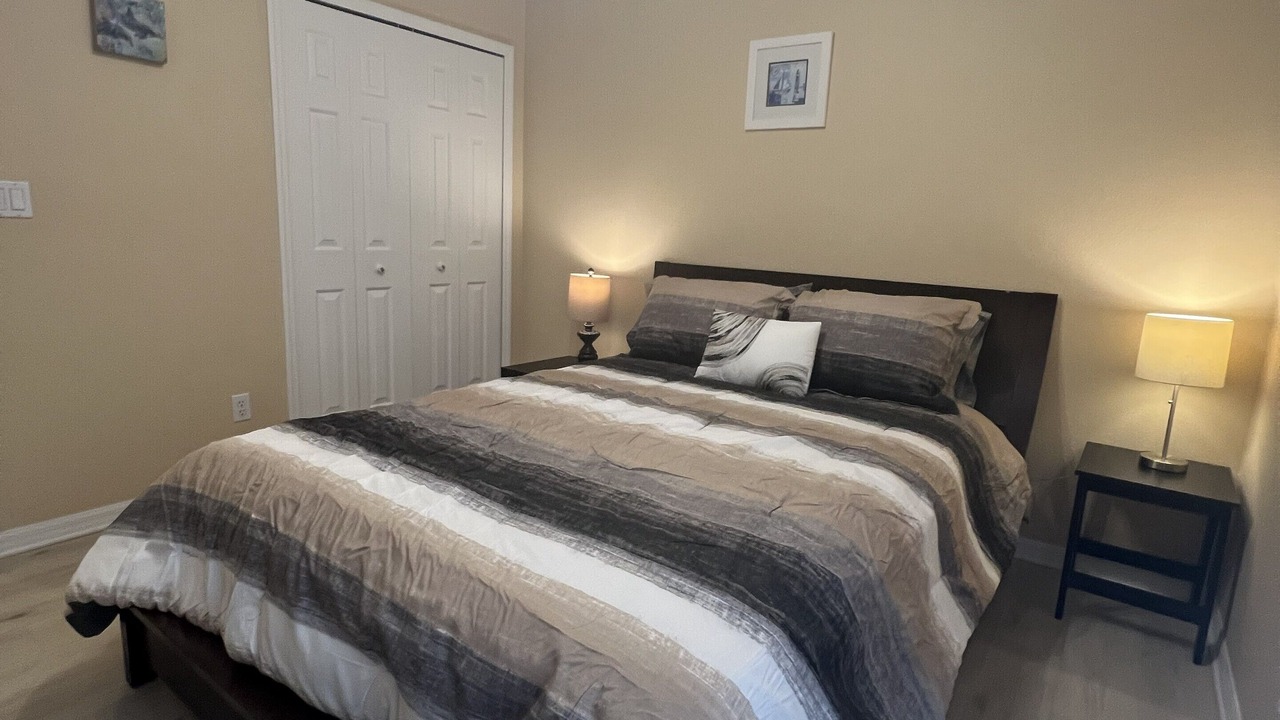 Photo of Bedroom in River Pointe