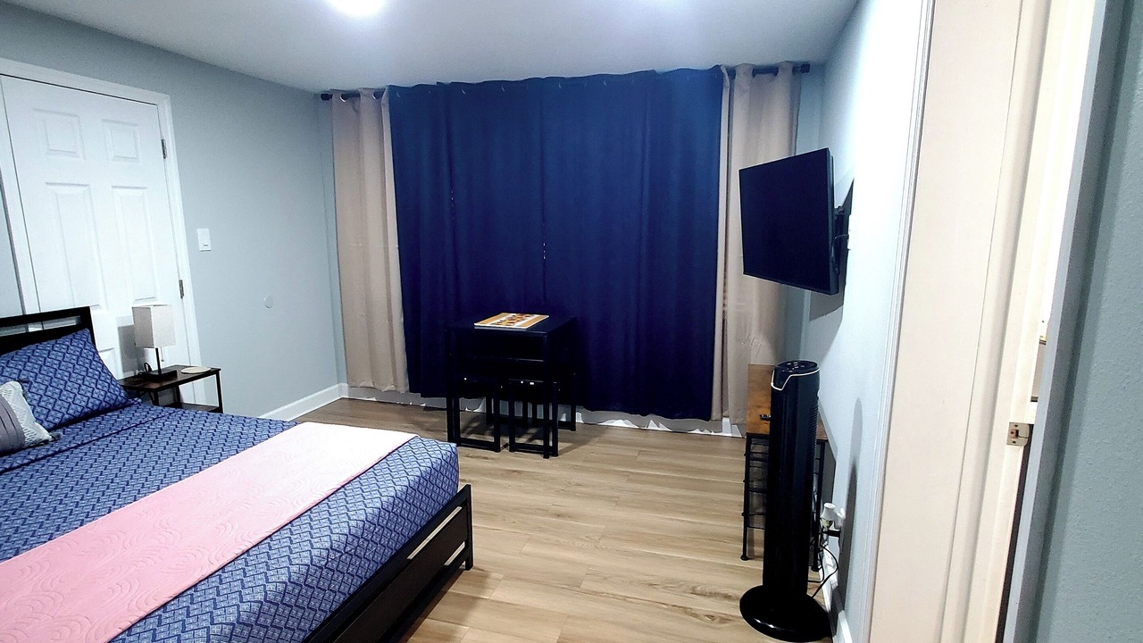 Photo of Bedroom in Bearss Plaza