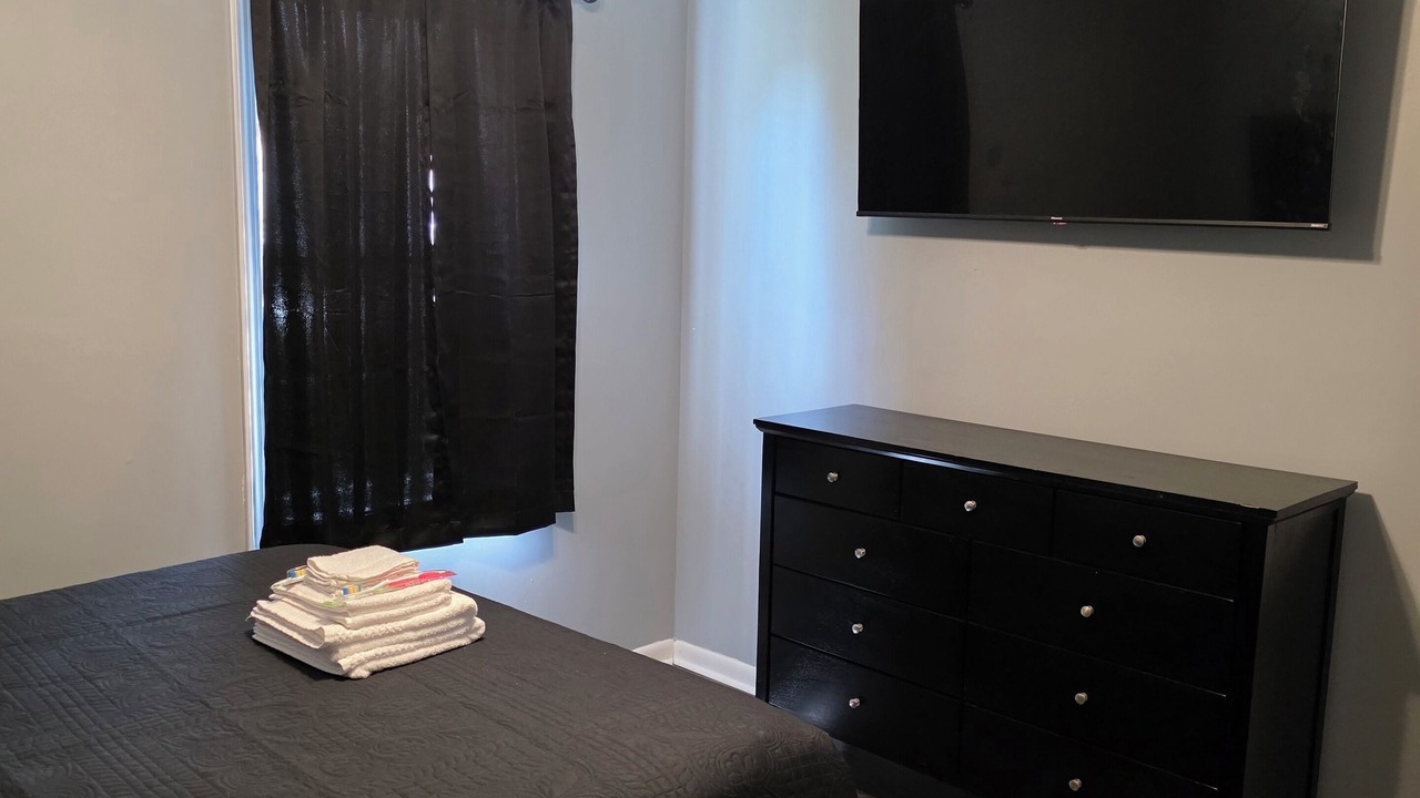 Photo of Bedroom in Perry