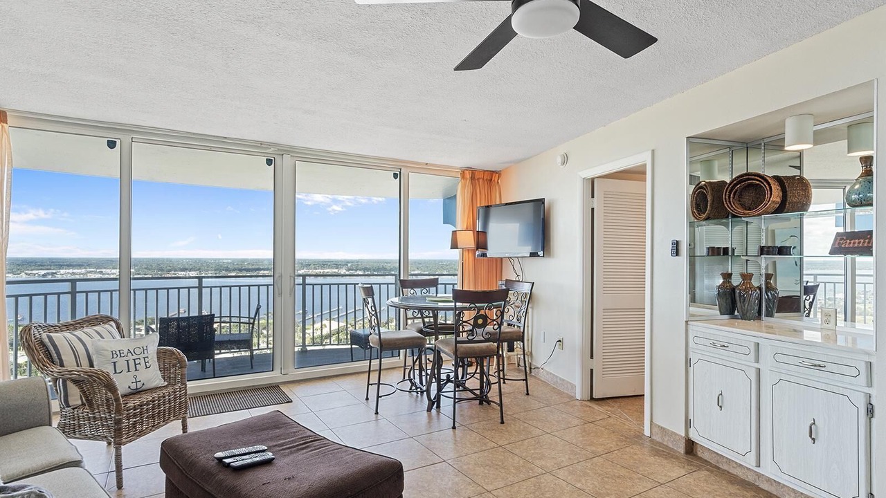 Photo of Livingroom in Daytona Beach