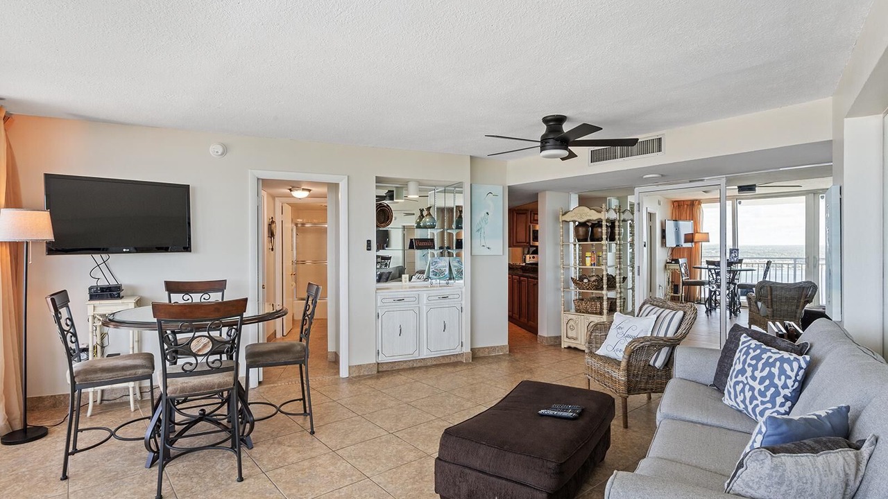 Photo of Livingroom in Daytona Beach