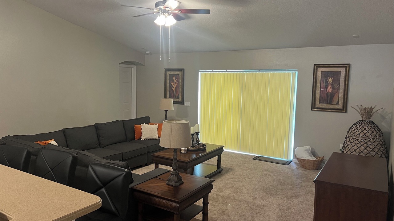 Photo of Livingroom in DeLand